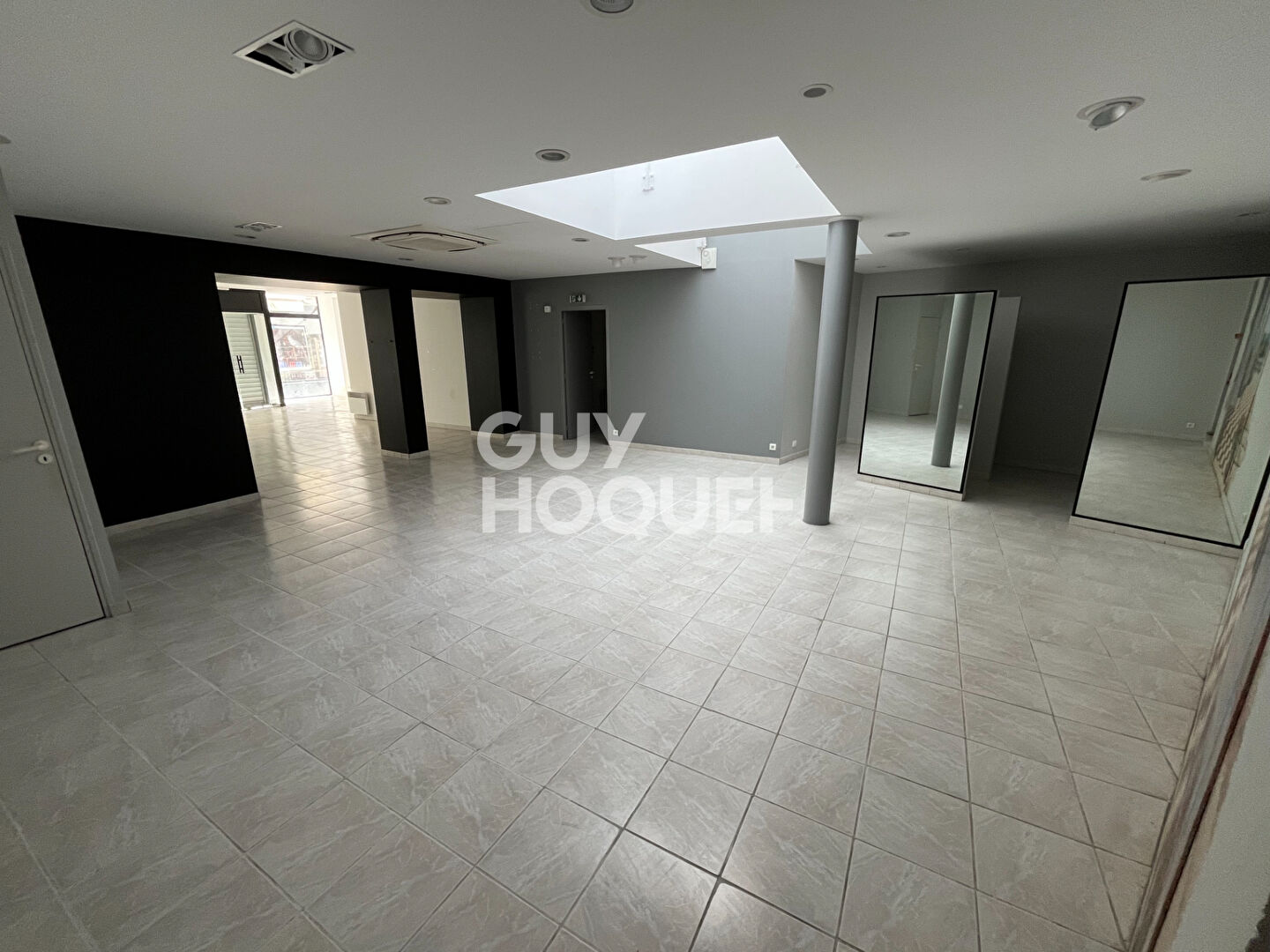 SAINT BRIEUC : Local commercial centre ville