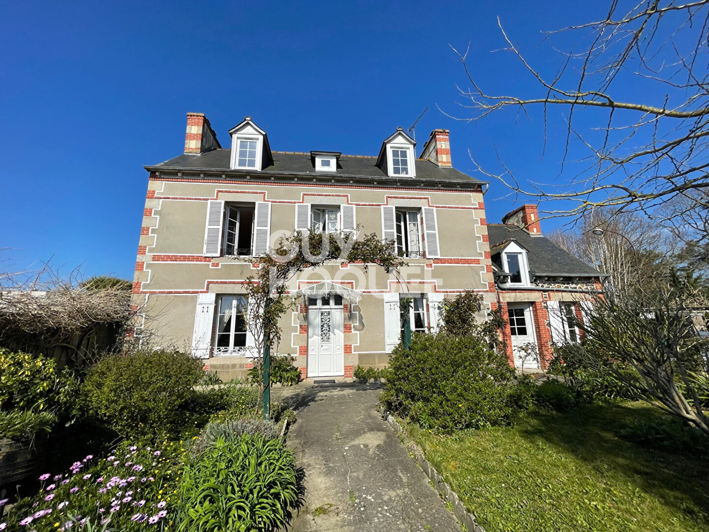 PLOURHAN : A VENDRE MAISON DE MAITRE !