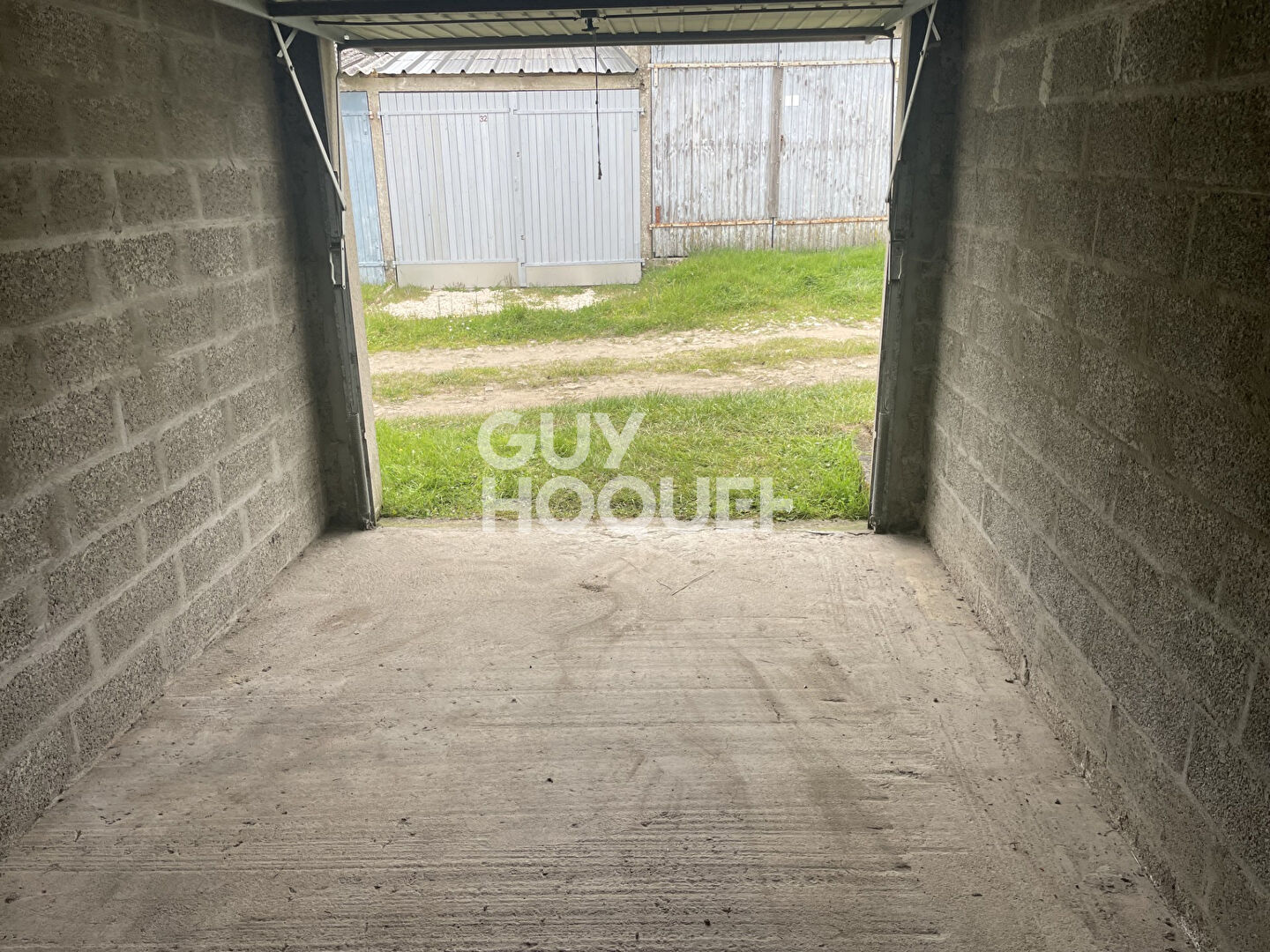 A VENDRE VANNES : GARAGE