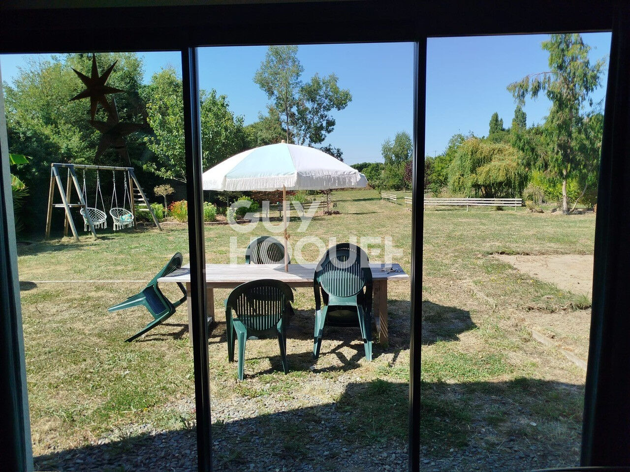 LANTIC : A VENDRE MAISON RECENTE SUR GRAND TERRAIN !