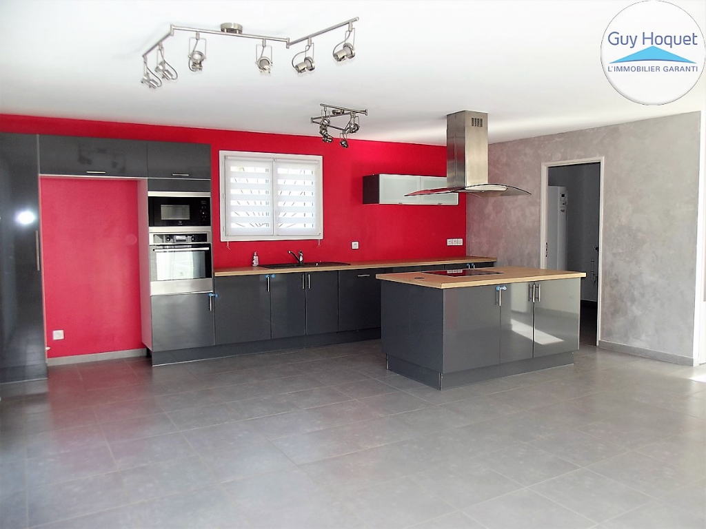 SUPERBE MAISON DE PLAIN PIED DE TYPE 4 AU CALME