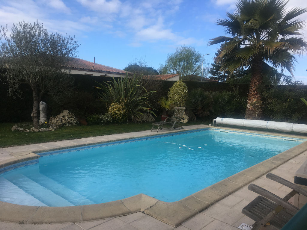 Maison Roquefort 5 pièce(s) 126 m2