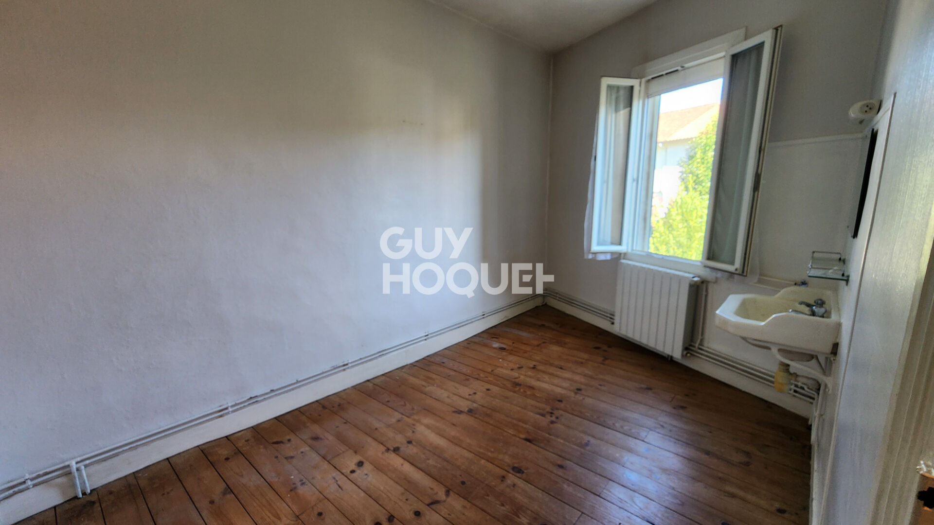 Maison Agen 4 pièces centre ville avec cour et garage !