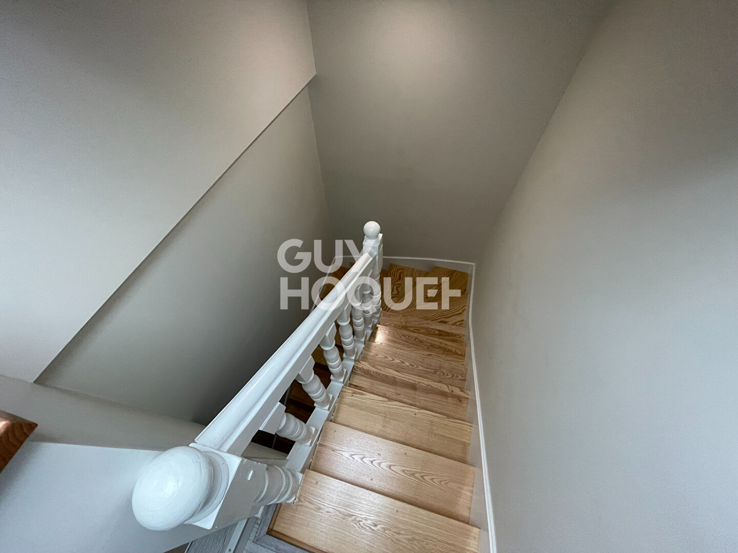 Maison avec belles prestations , secteur passerelle