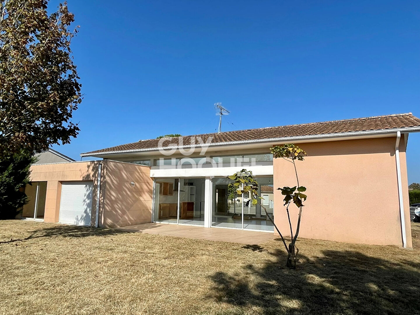 Maison  4 chambres, très lumineuse dans secteur résidentiel