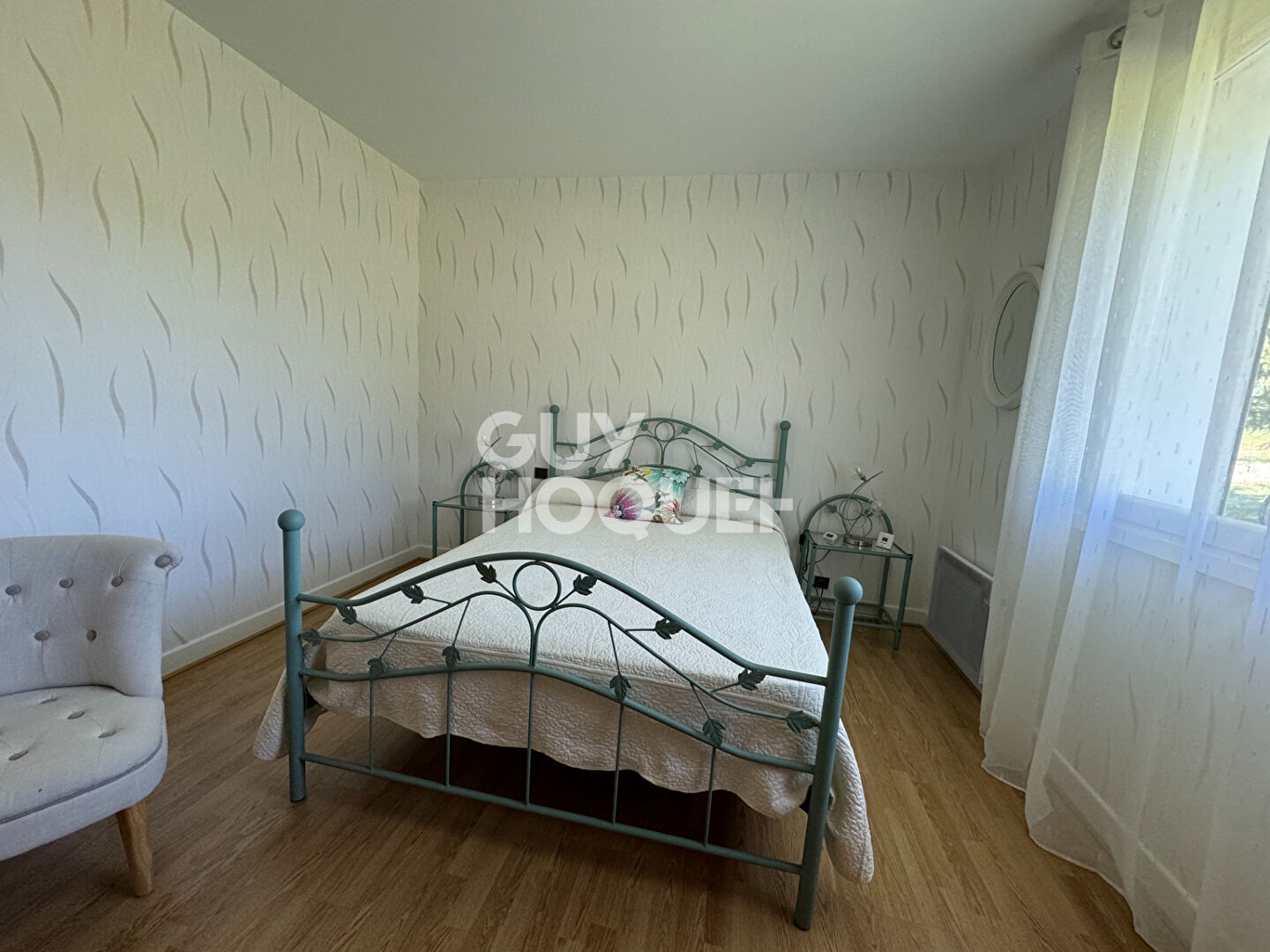 Maison d'architecte avec piscine et parc