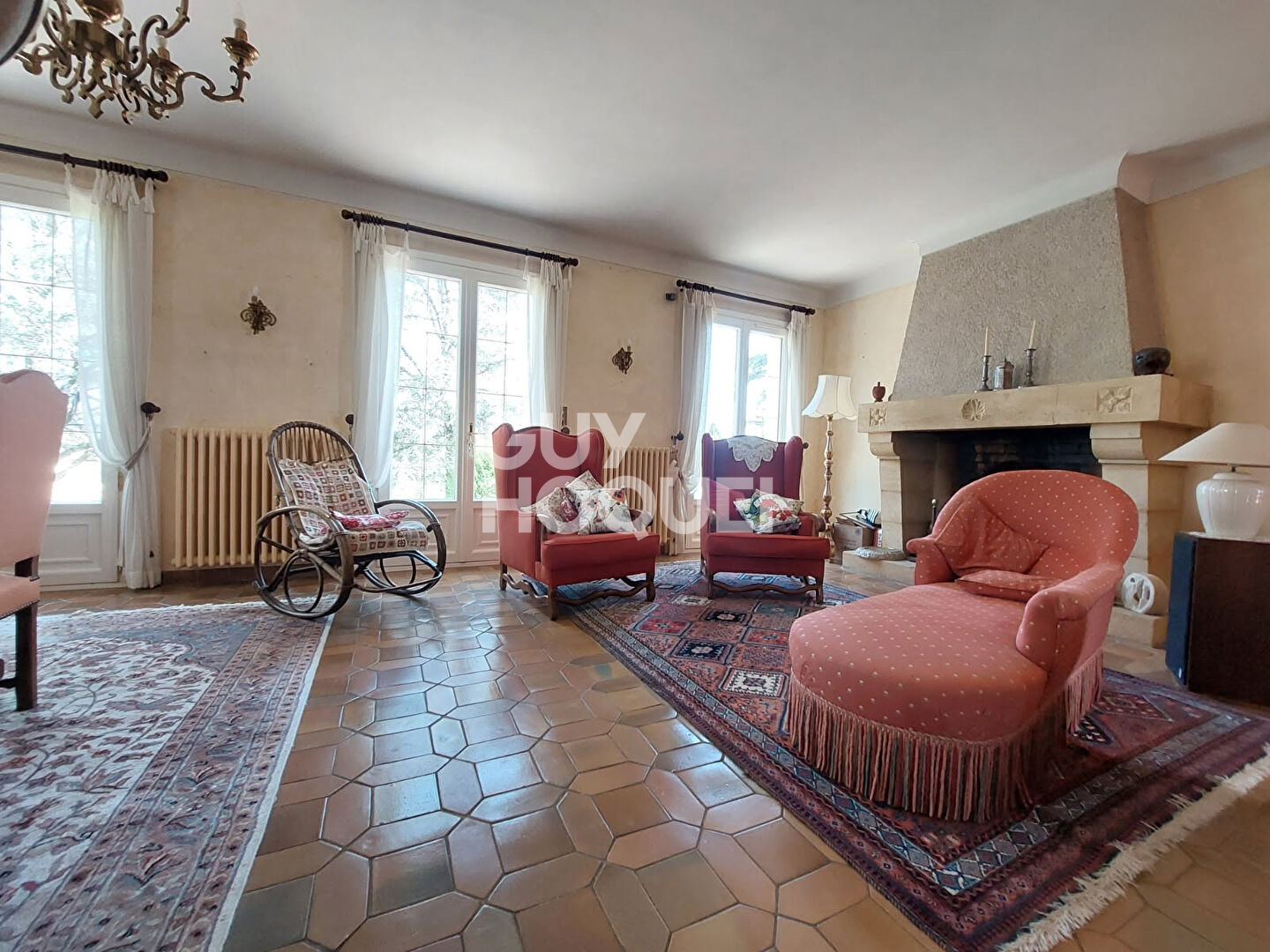 Maison Plain pied  8 pièces 258.25 m²