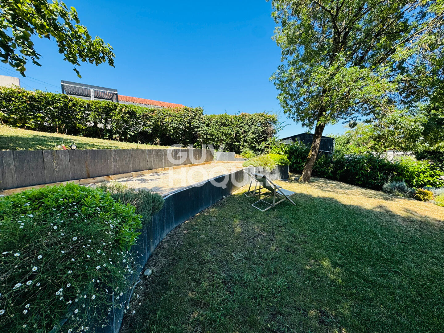 Coin de paradis avec vue sur Bon Encontre ?