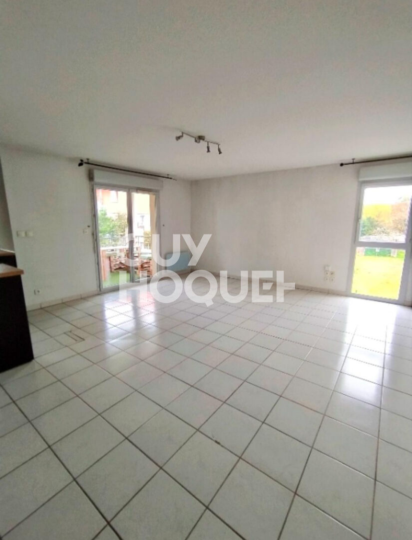 Appt T3 avec terrasse et parking dans résidence sécurisée avec piscine