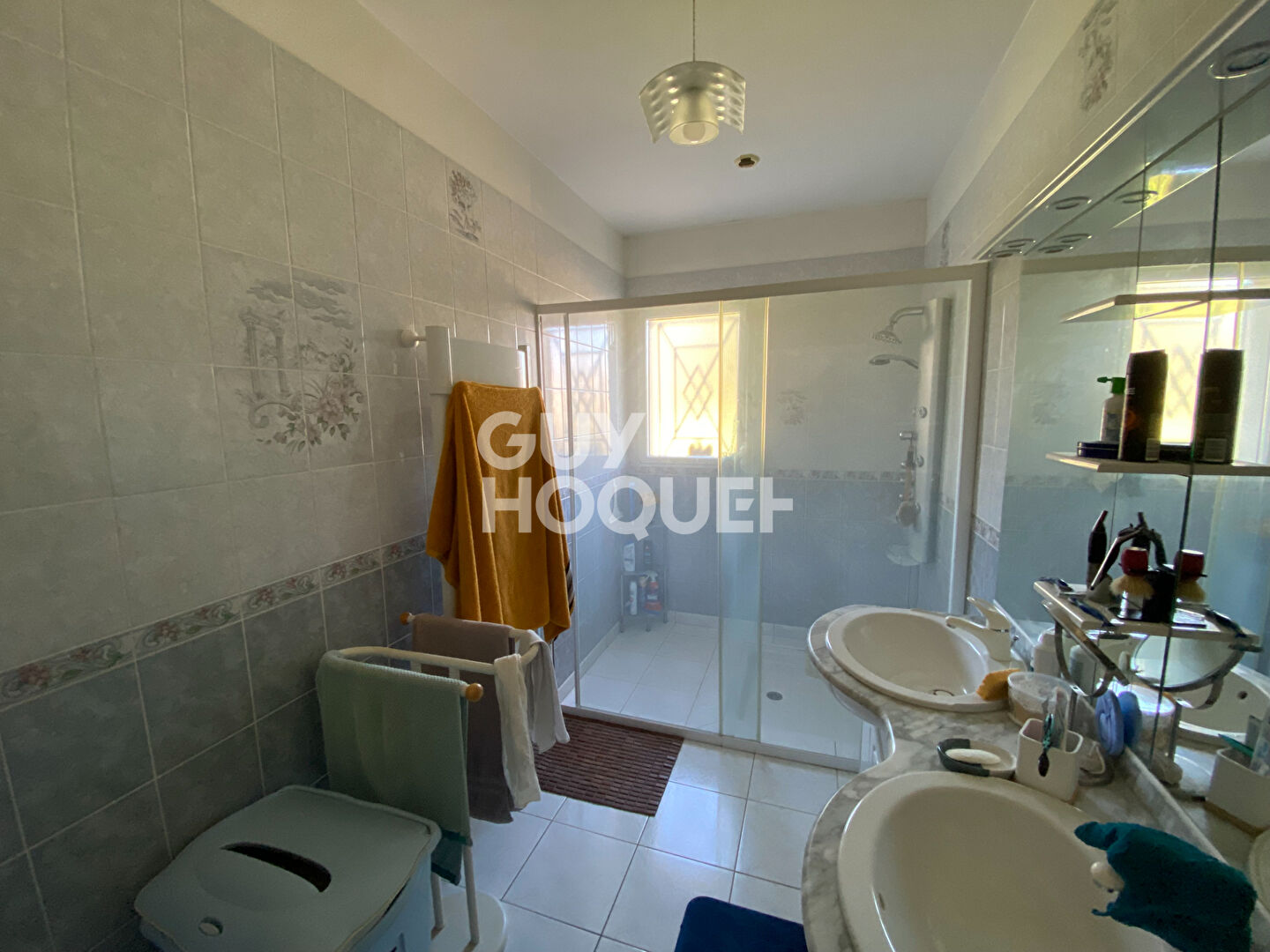 Maison  5 pièces 3 chambres Garage