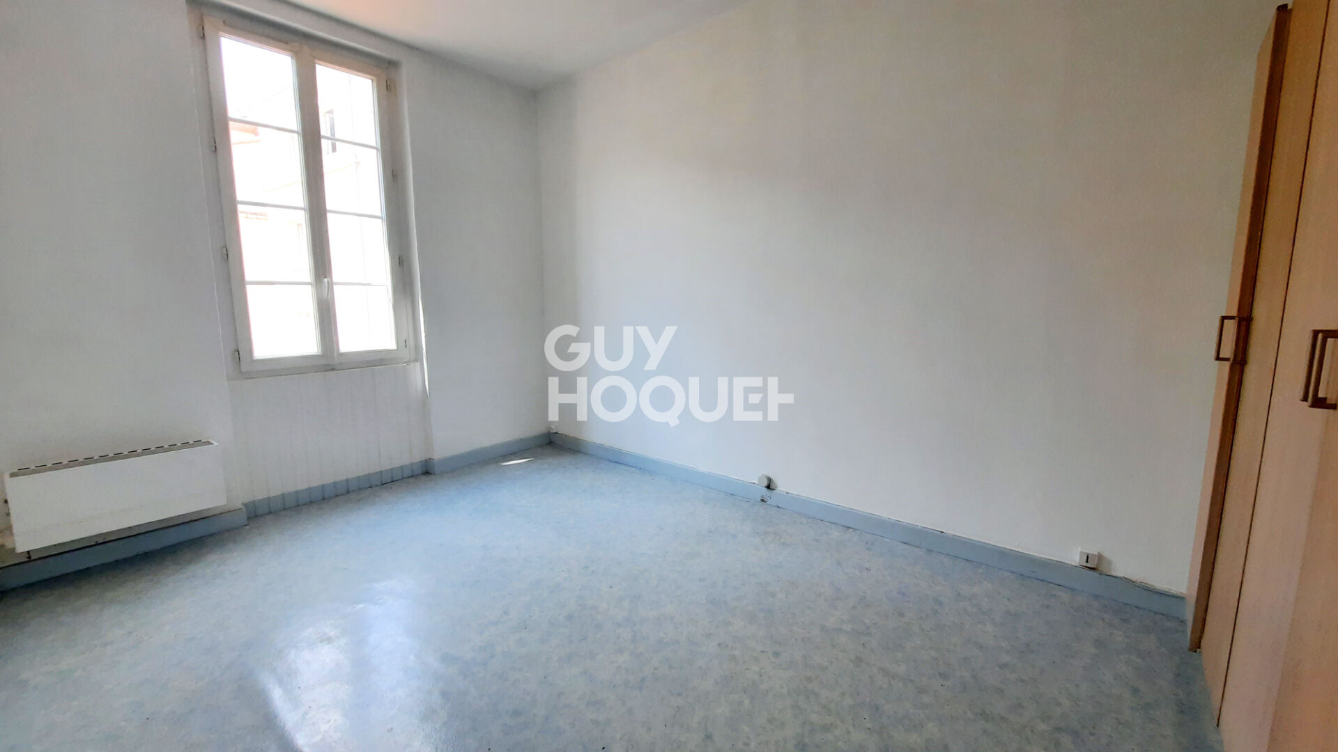 APPARTEMENT T3 CENTRE VILLE AVEC PLACE DE PARKING DANS GARAGE