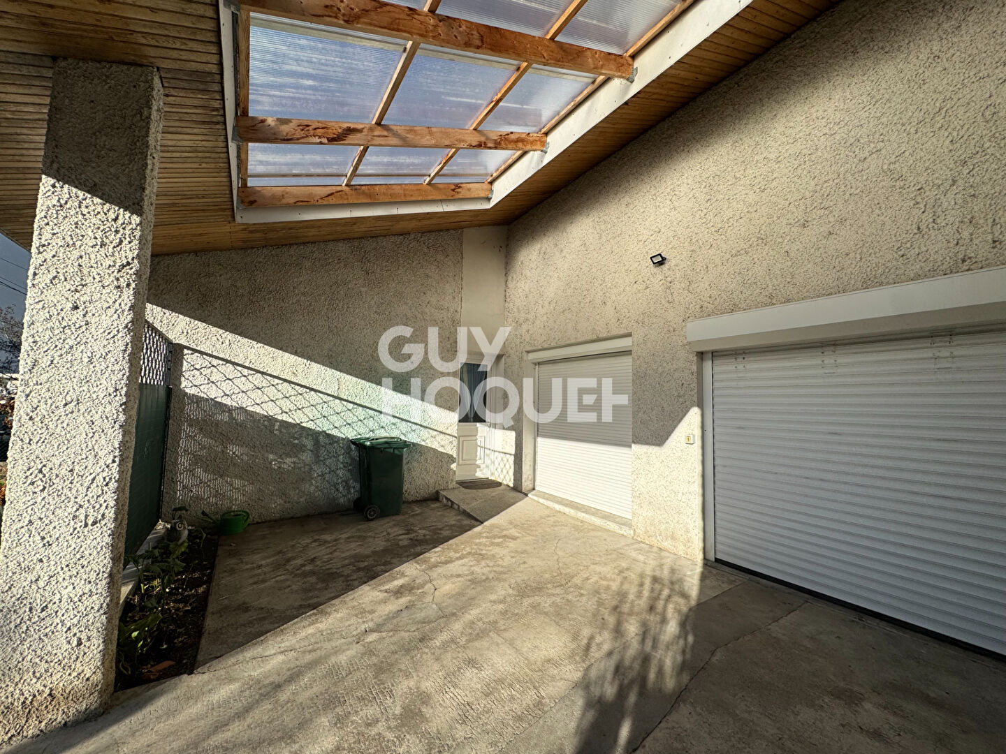 Maison de plain-pied 2 chambres jardin et garage
