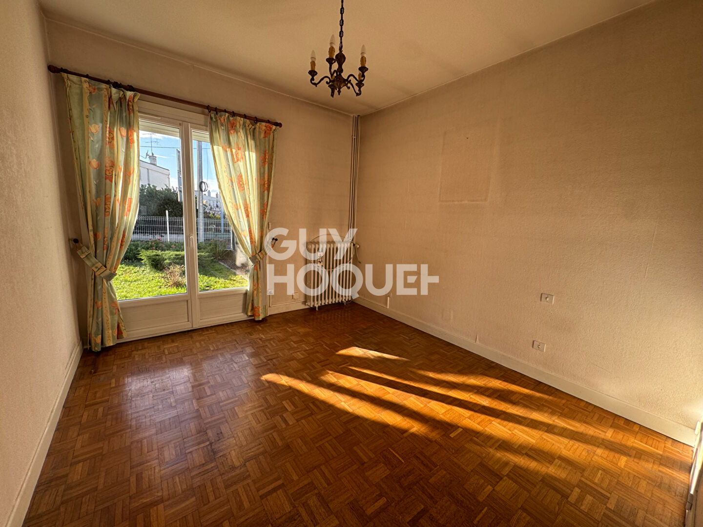 Maison de plain-pied 2 chambres jardin et garage