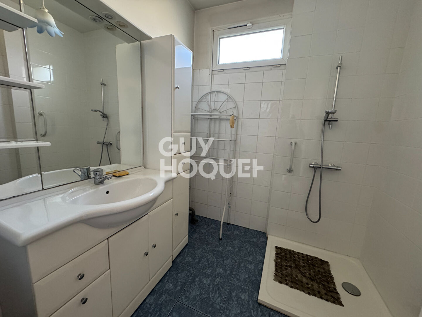 Maison de plain-pied 2 chambres jardin et garage