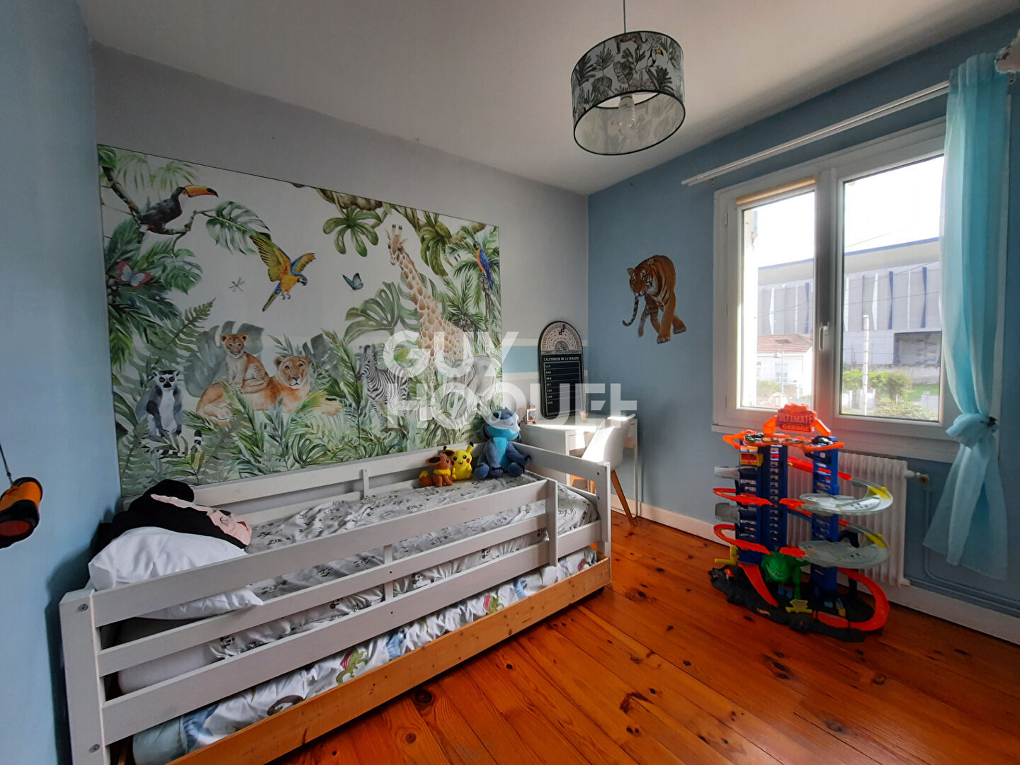 Maison de Ville, proche commodités