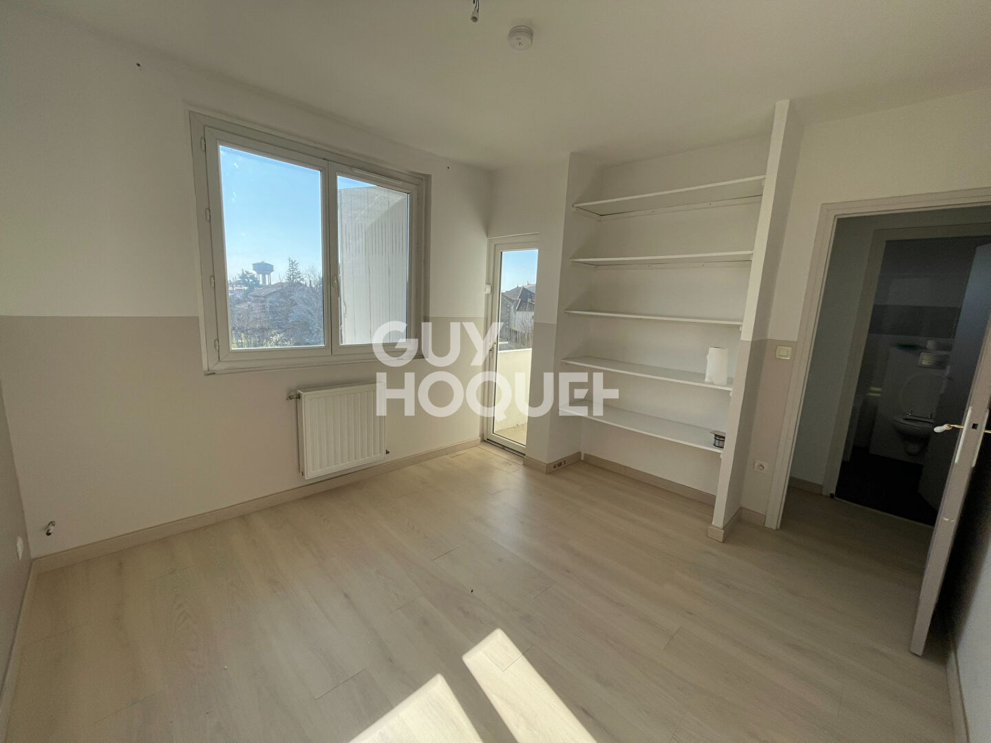 Maison de 2 chambres + studio indépendant, avec jardin