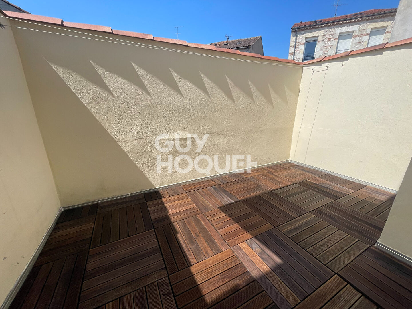 Appartement T3 en duplex, avec terrasse, proche toutes commodités