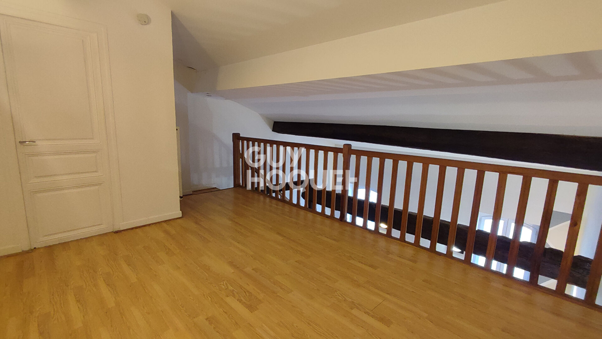 APPARTEMENT DE TYPE 2 EN DUPLEX EN HYPER CENTRE