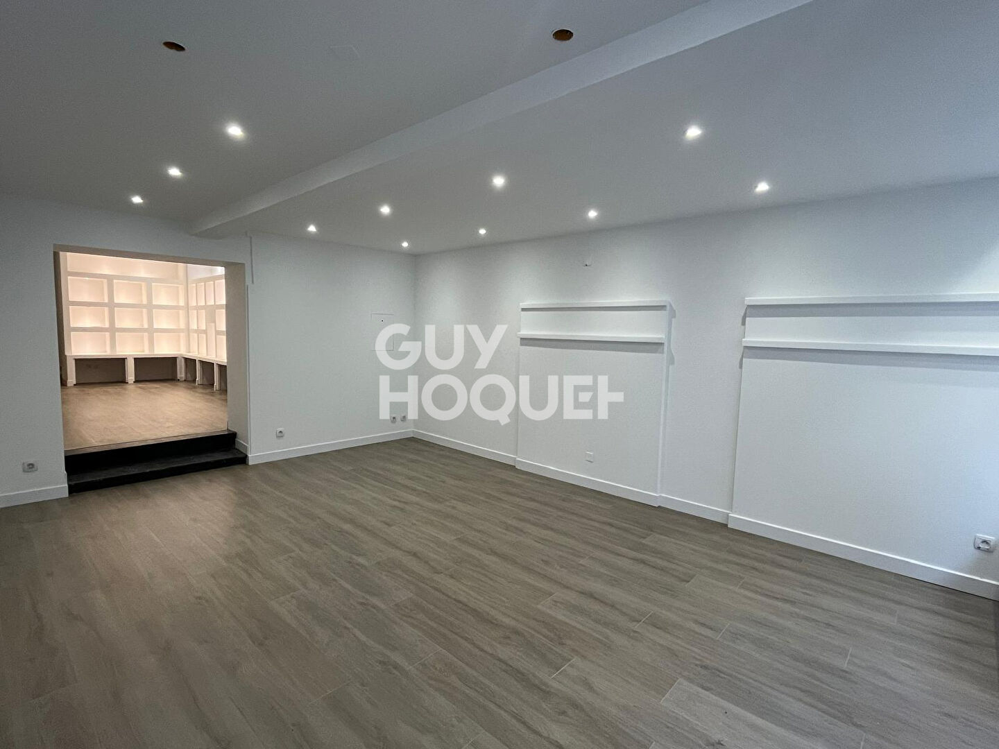 Local commercial rénové en centre-ville Agen