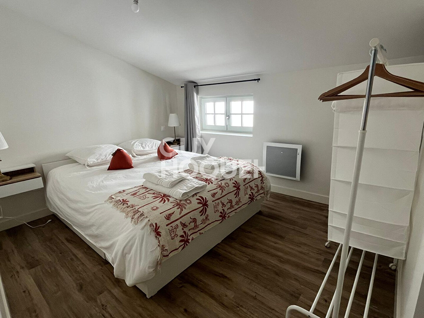 Appartement meublé Dans bel immeuble en Centre-ville