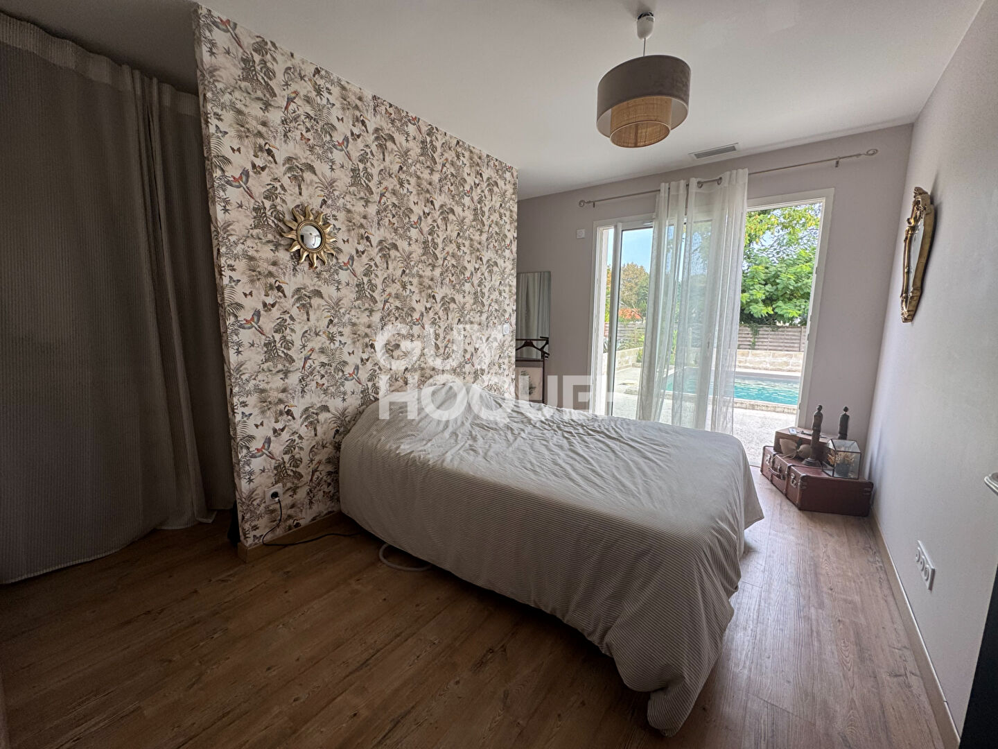 Maison 5 pièces 4 chambres avec piscine dans secteur recherché