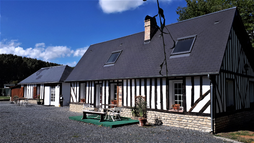 Maison à colombage sur parc paysagé de 8 000m²