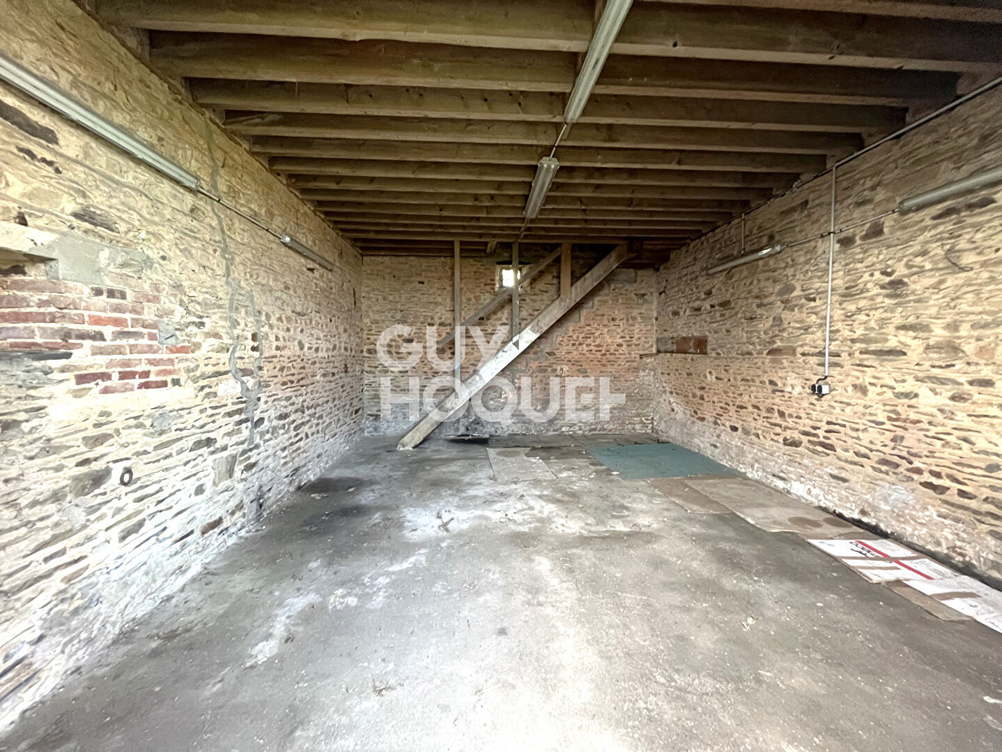 Ancien Corps de Ferme Croisilles