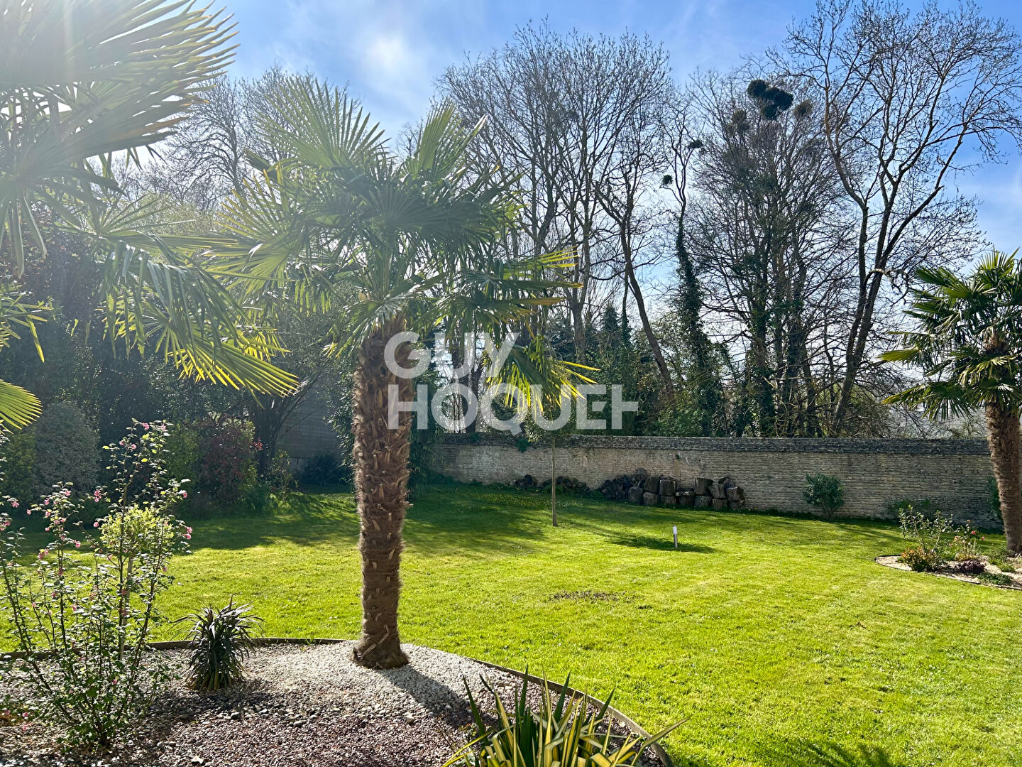 Maison Cairon 9 pièces