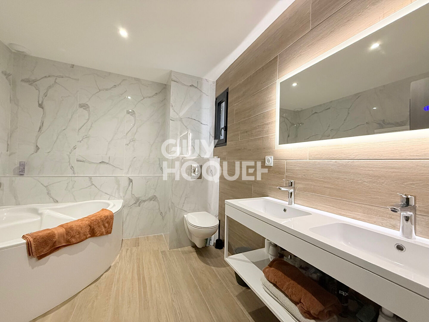 Plain-pied 145 m² Secteur EVRECY