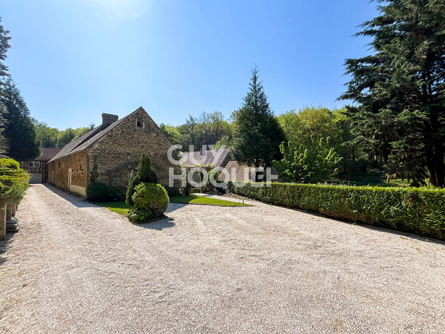 Domaine de caractère en pierre - SUISSE NORMANDE
