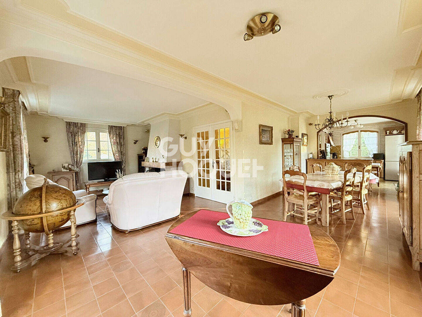 Maison 7 pièce(s) limitrophe Caen