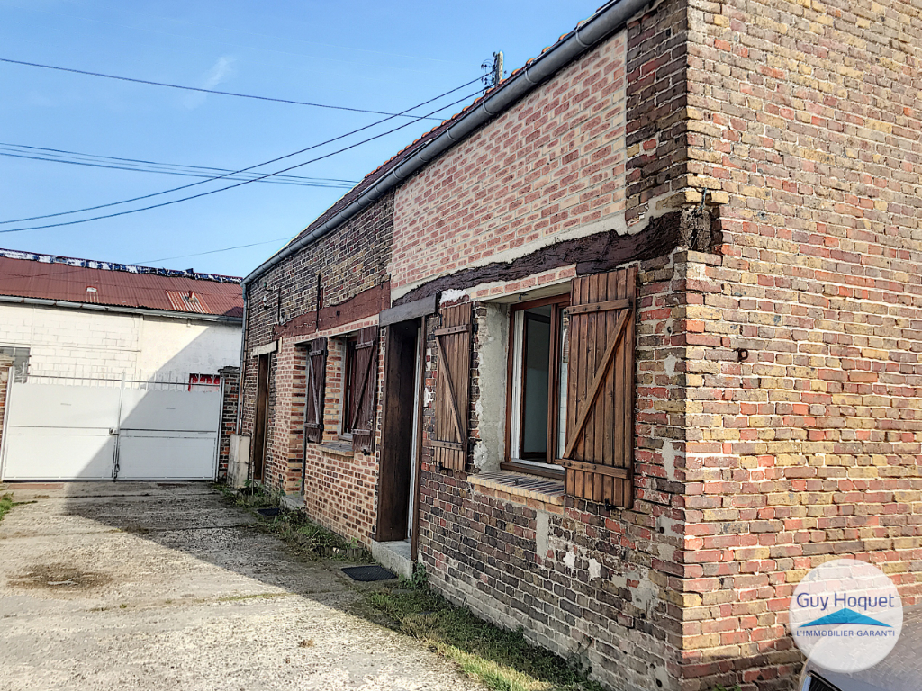 Maison à louer à LACROIX SAINT OUEN (60610).
