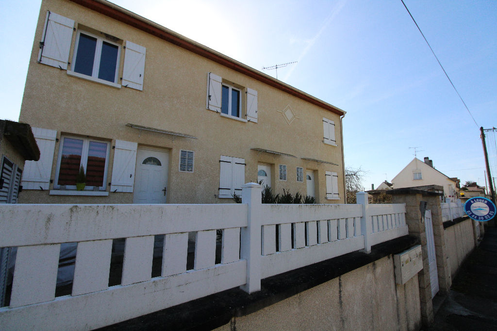 Location : maison 3 pièces à VENETTE