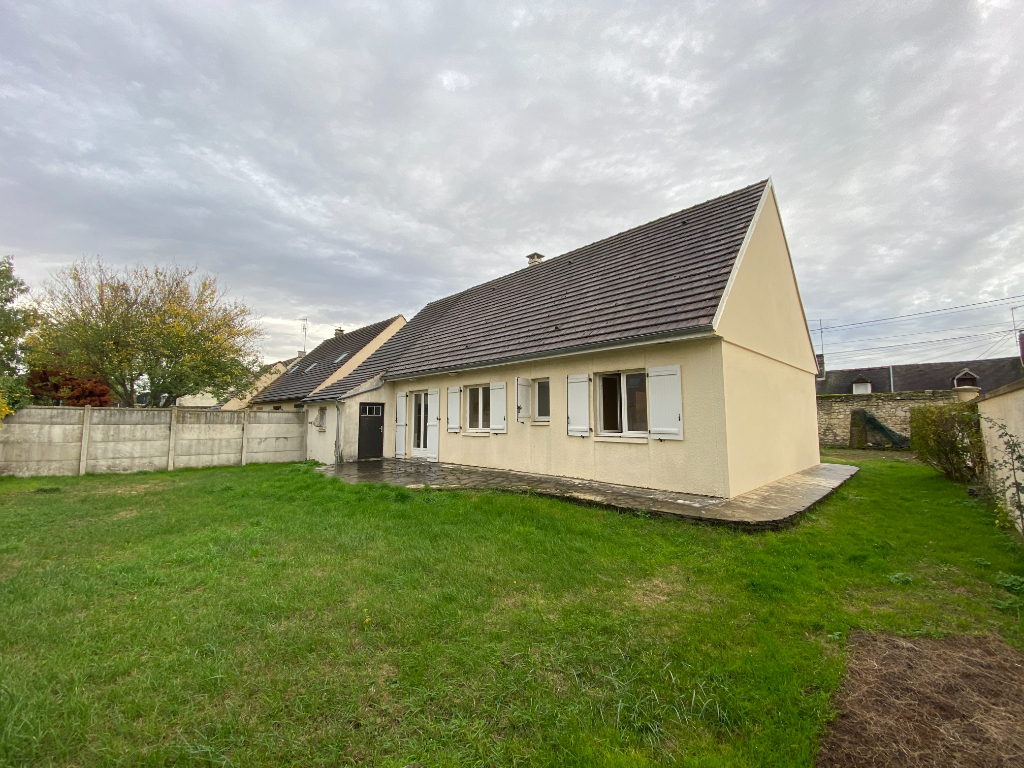 Maison de plain pied à LACROIX SAINT OUEN