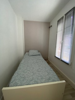 Location : appartement  MEUBLE 2 pièces (28 m²) à COMPIEGNE