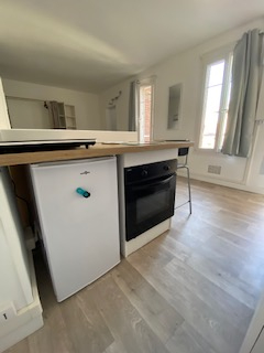 Location : appartement  MEUBLE 2 pièces (28 m²) à COMPIEGNE