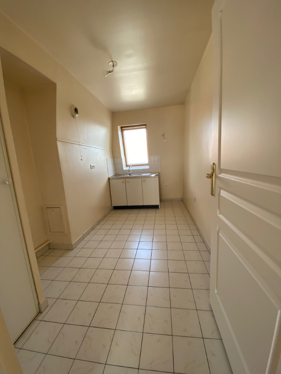 Location : appartement T3 à  DEUX PAS DE LA GARE ET DU CENTRE VILLE