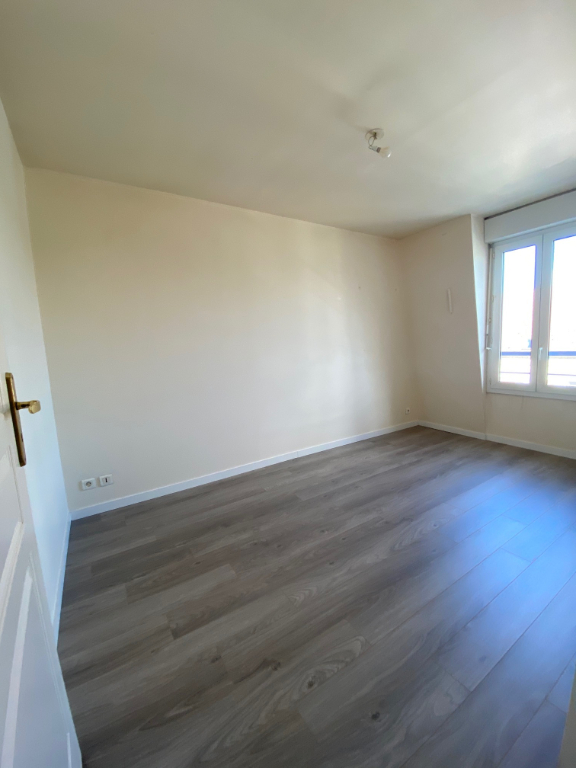 Location : appartement T3 à  DEUX PAS DE LA GARE ET DU CENTRE VILLE