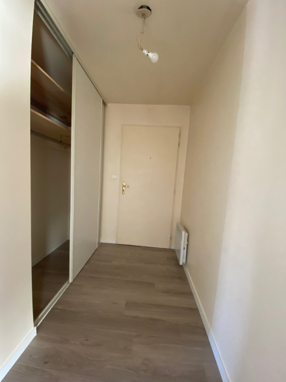 Location : appartement T3 à  DEUX PAS DE LA GARE ET DU CENTRE VILLE