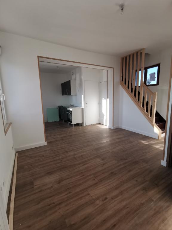 APPARTEMENT DUPLEX de 2 pièces à louer à CENTRE - RIBECOURT DRESLINCOURT
