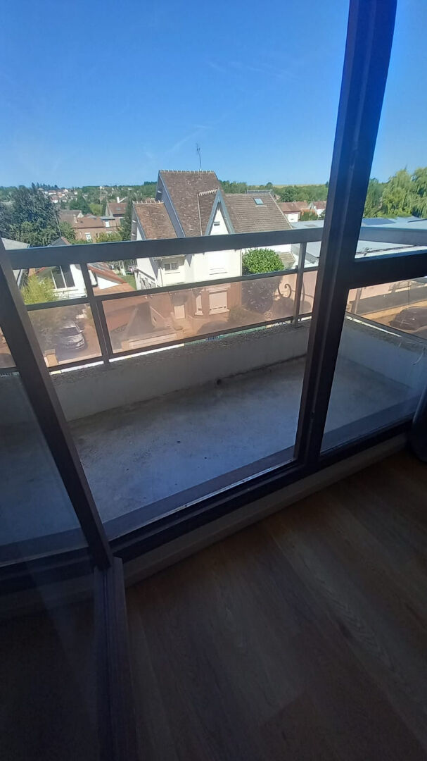 Studio meublé à louer à Margny les Compiègne