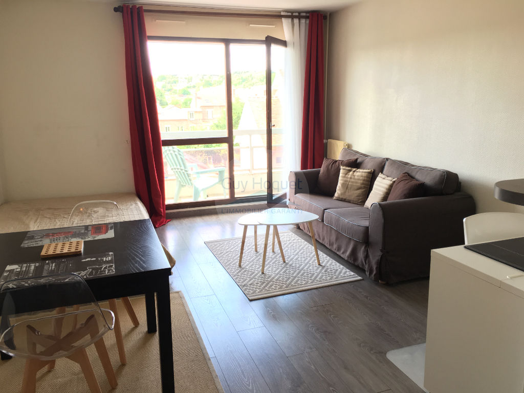 Appartement meublé (29 m²) à MARGNY LES COMPIÈGNE