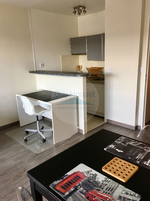 Appartement meublé (29 m²) à MARGNY LES COMPIÈGNE