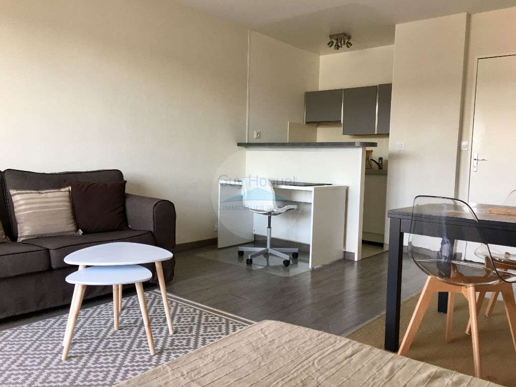 Appartement meublé (29 m²) à MARGNY LES COMPIÈGNE