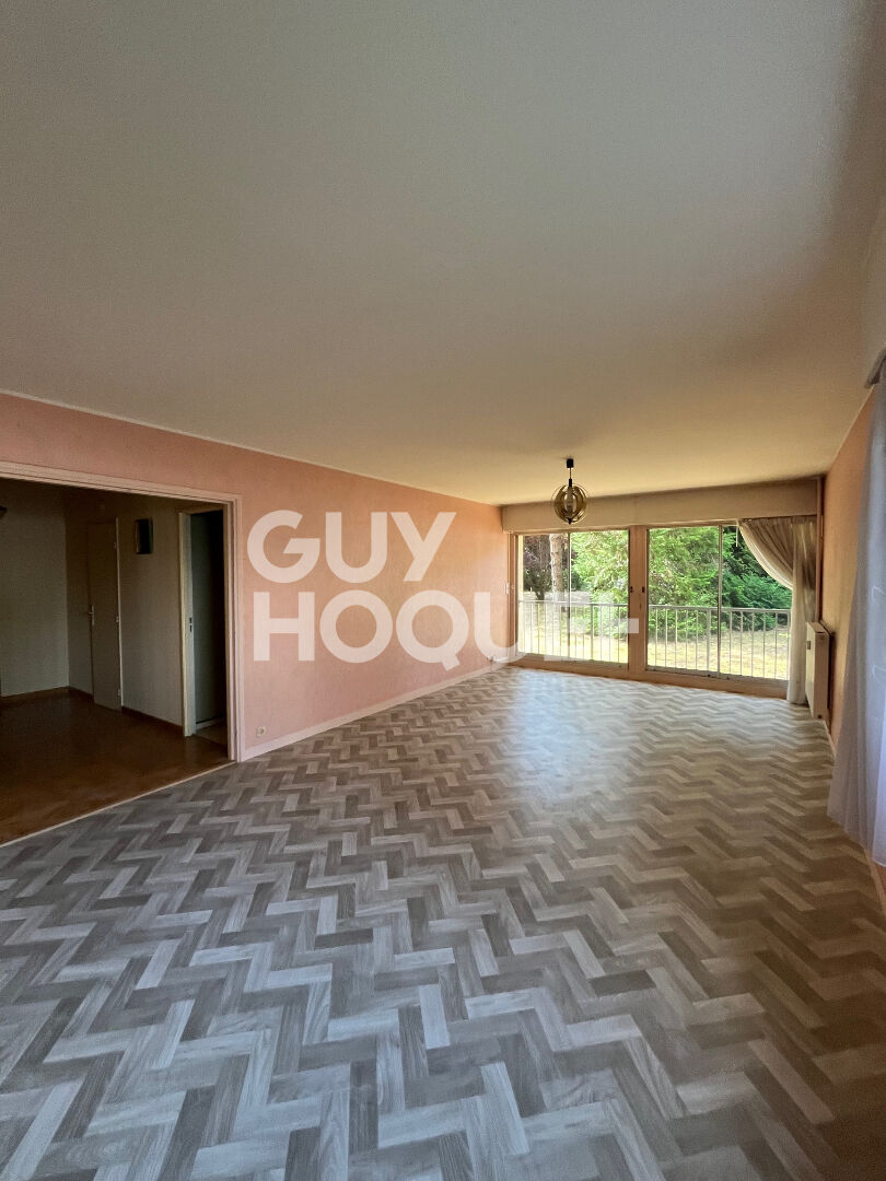 À vendre à COMPIÈGNE (60200), appartement d'environ 102,39 m². — photo 3