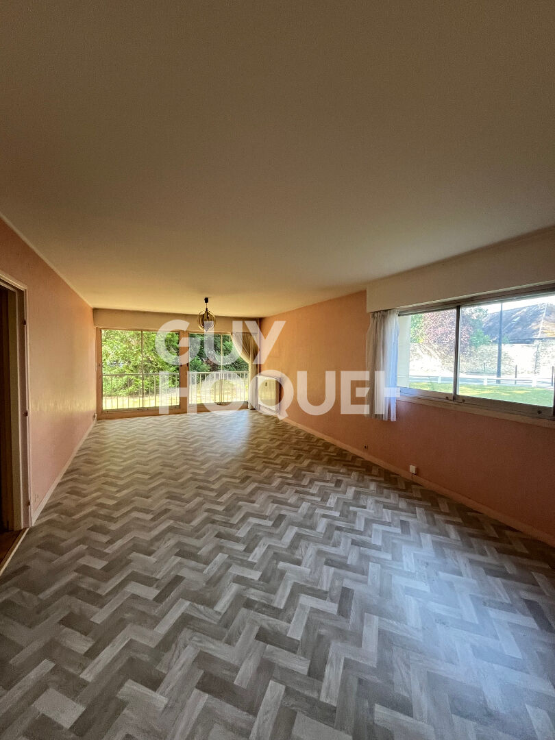 À vendre à COMPIÈGNE (60200), appartement d'environ 102,39 m².