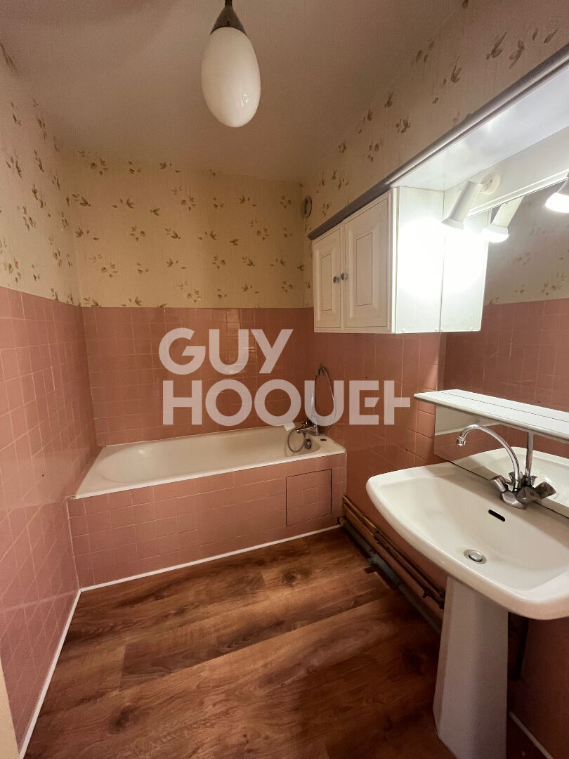 À vendre à COMPIÈGNE (60200), appartement d'environ 102,39 m².