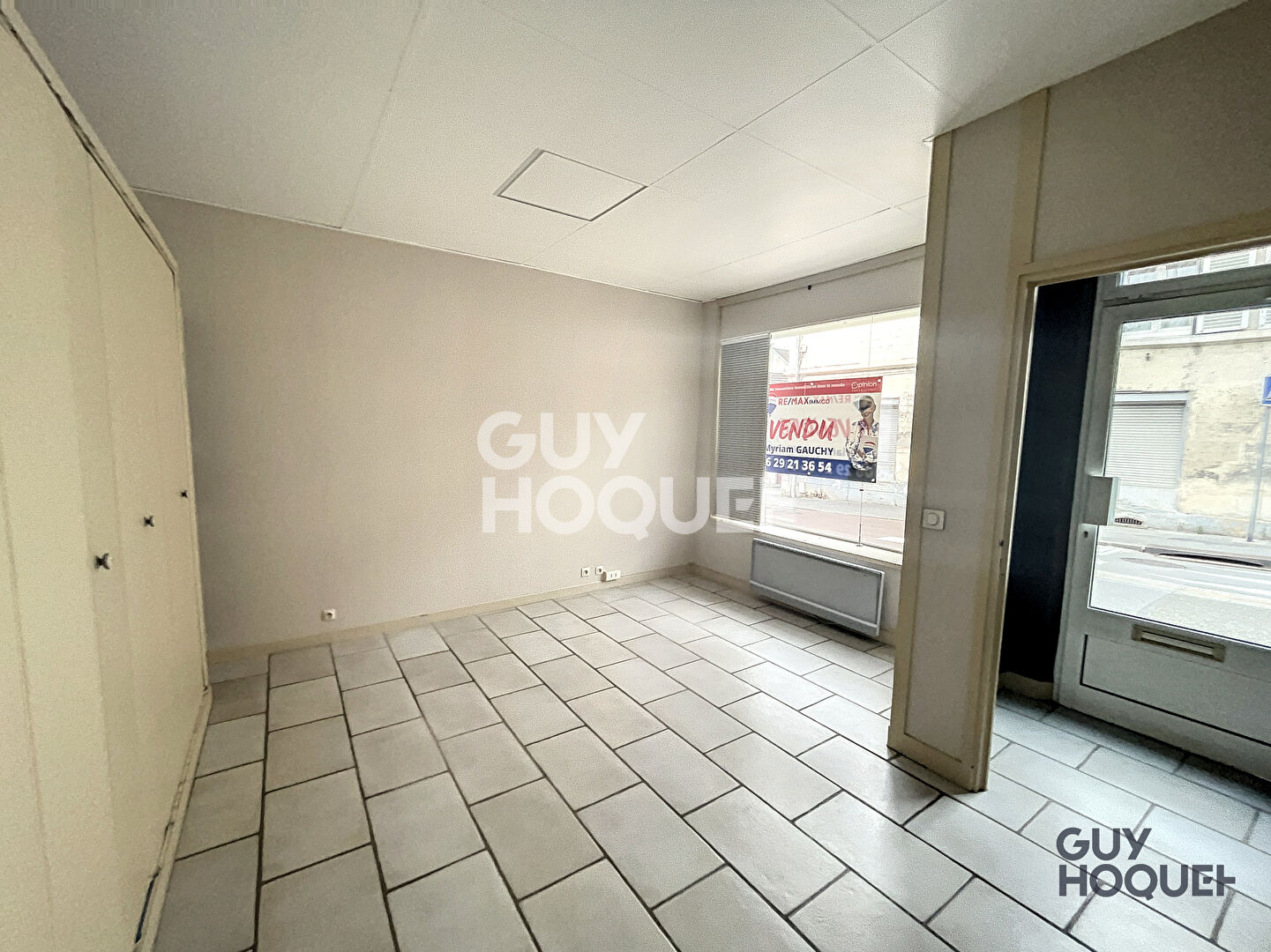 Immeuble de rapport Margny Les Compiègne local  75m2 plus f2 vendu loué