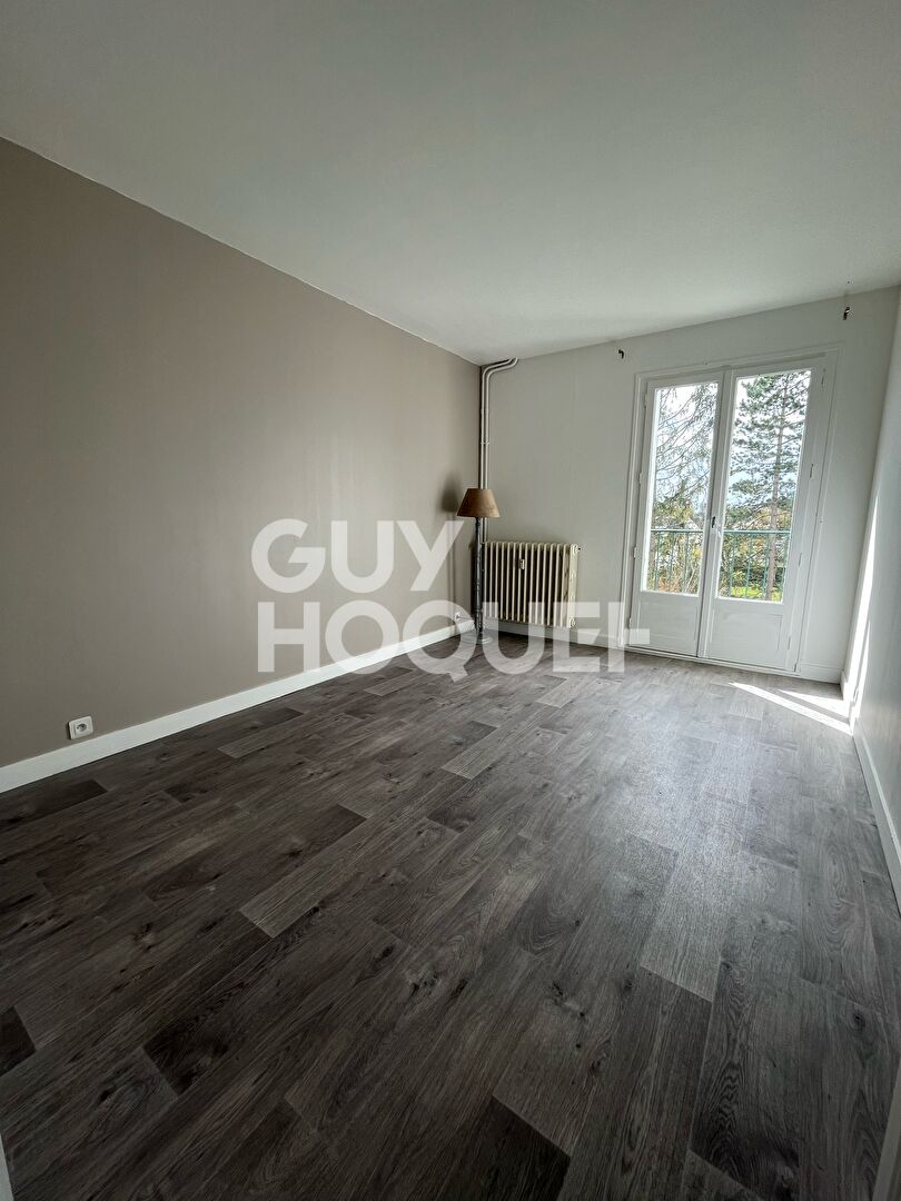 LOCATION d'un appartement F4 (90 m²) à COMPIEGNE