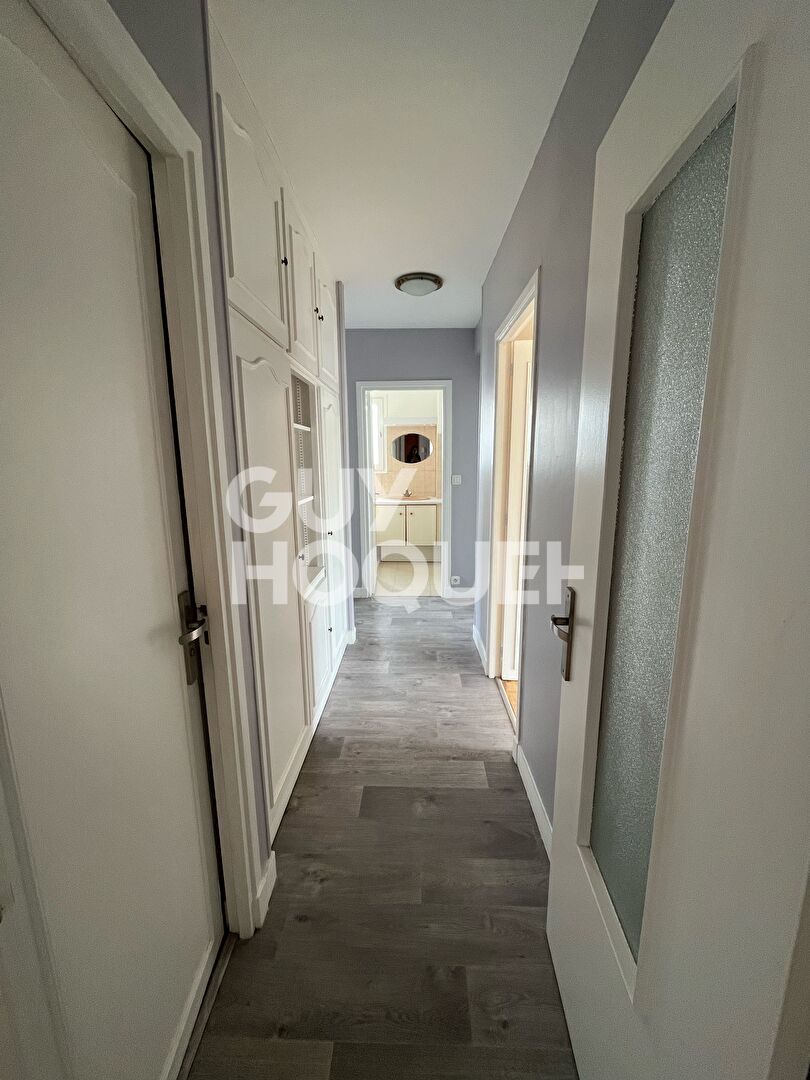 LOCATION d'un appartement F4 (90 m²) à COMPIEGNE